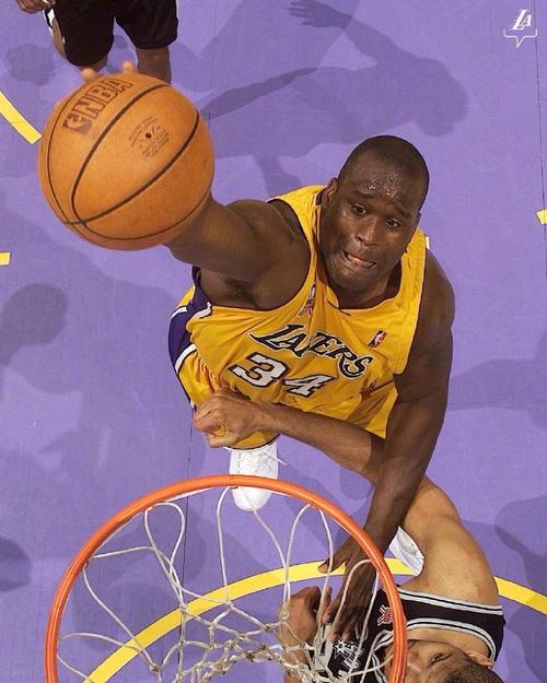 名宿：不是所有国米球迷都为劳塔罗疯狂，但他的态度令人惊叹（名宿：劳塔罗未获所有国米球迷追捧，但其态度令人钦佩）