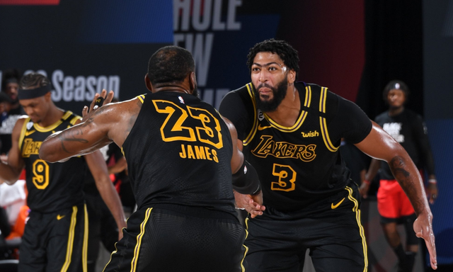 斯卢茨基：遗憾没能将机会转化为进球，对比赛的质量感到满意（斯卢茨基：憾失良机未能破门，仍对比赛质量满意）